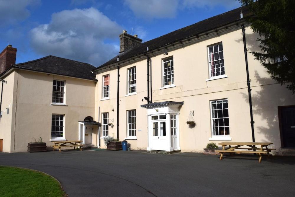 River Wye Hostel Glasbury ภายนอก รูปภาพ