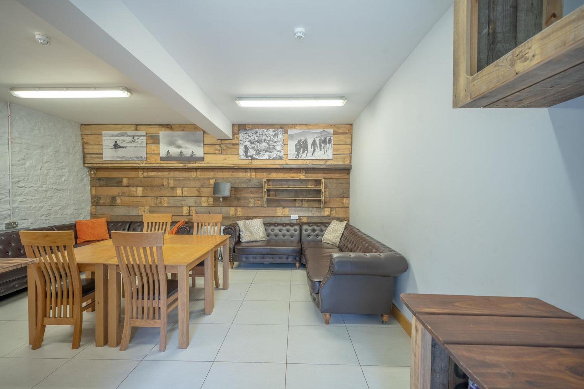 River Wye Hostel Glasbury ภายนอก รูปภาพ